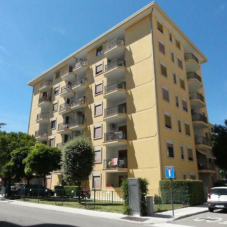 Giuliana - Appartamenti Bibione Exteriör bild