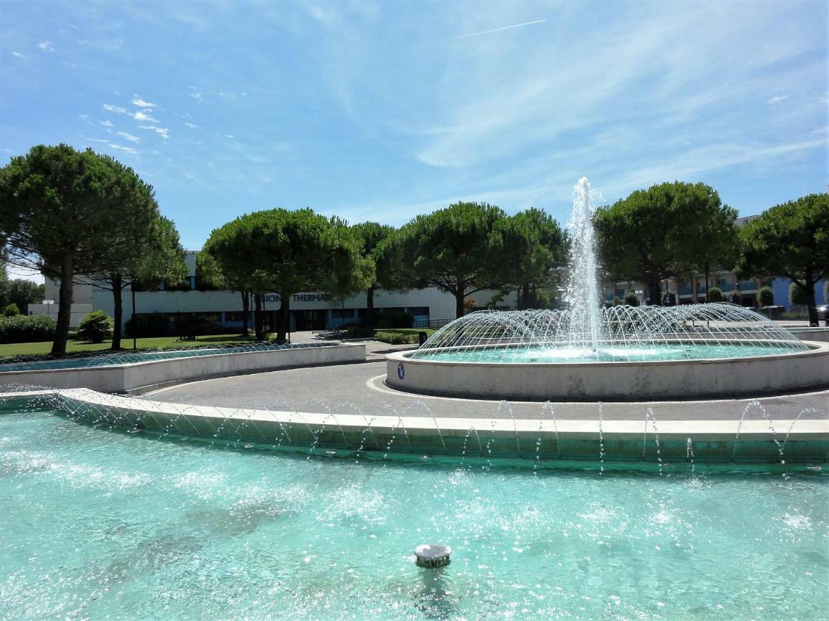 Giuliana - Appartamenti Bibione Exteriör bild