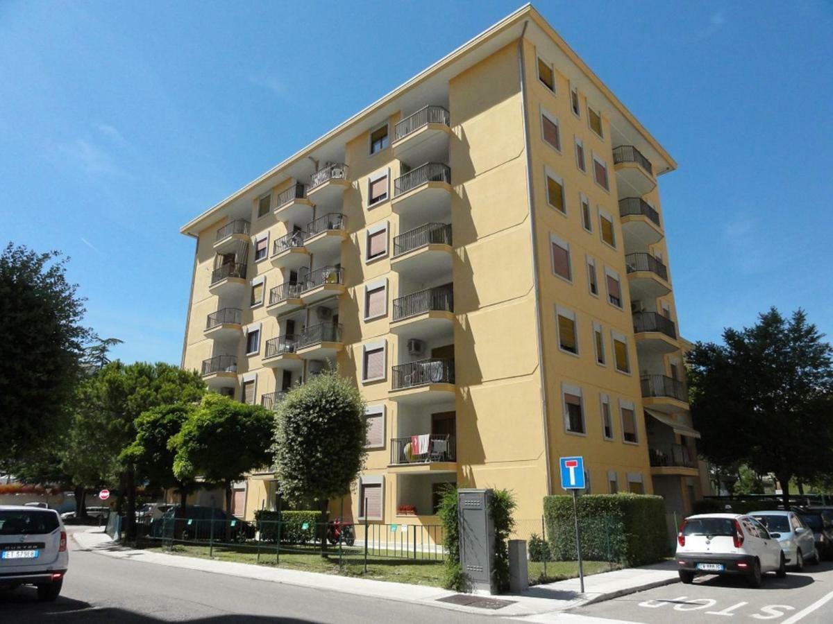 Giuliana - Appartamenti Bibione Exteriör bild